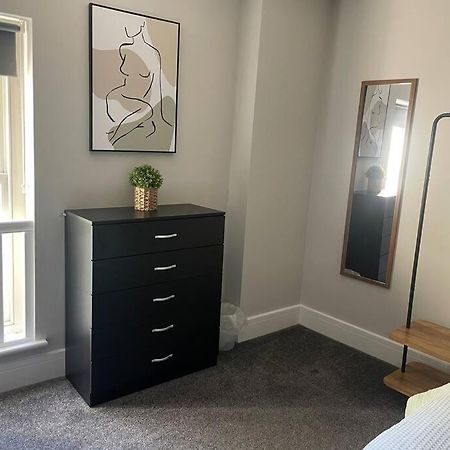 Poplar House-2Bedroom House In Town Centre With Free Parking By Shortstays4U 킹스린 외부 사진