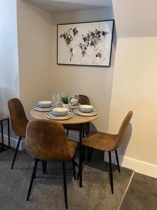 Poplar House-2Bedroom House In Town Centre With Free Parking By Shortstays4U 킹스린 외부 사진